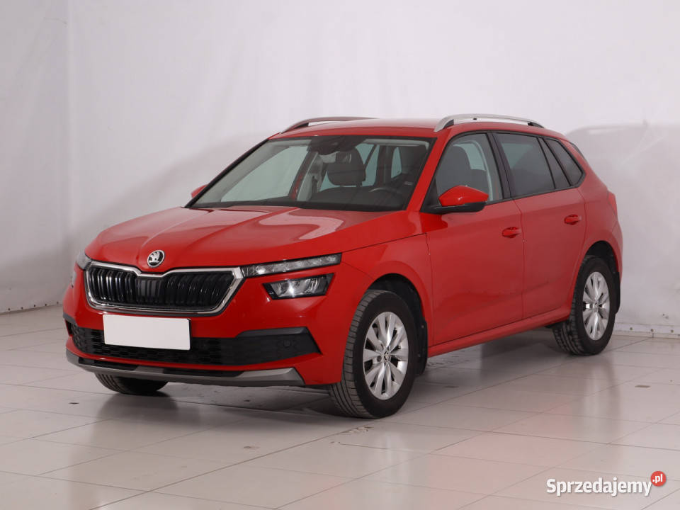Skoda Kamiq 10 TSI asystent pasa ruchu