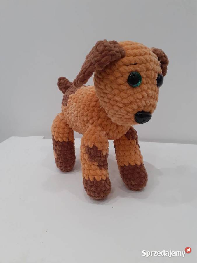 Piesek zrobiony z włóczki na szydełku Kraków