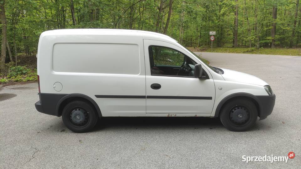 Opel Combo C 13 CDTI 71 doinwestowany manualna Opel