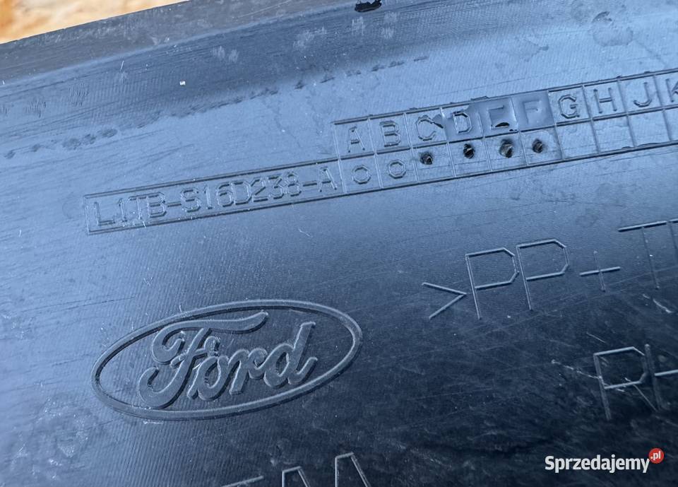 Listwa błotnika przód prawa rh ford puma mk2 wielkopolskie Sieraków