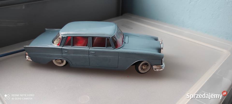 Mercedes 220 SE firmy Gama DDR PRL Gniezno