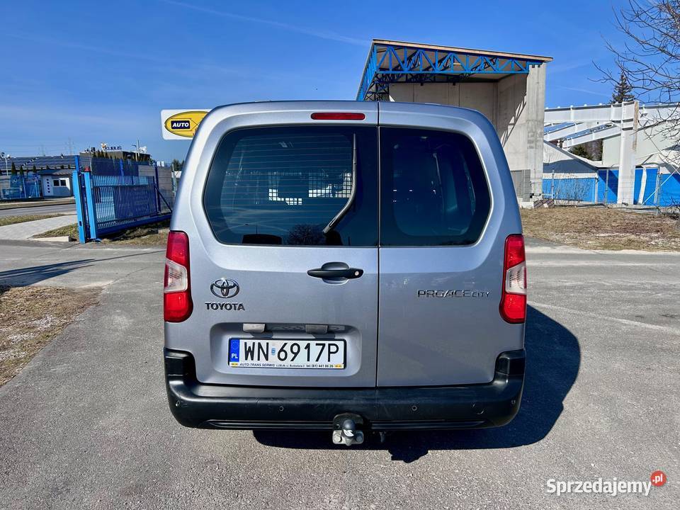 Toyota Pro Ace Verso Long