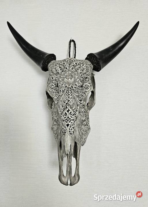 UNIKATRzeźbiona czaszka krowy rękodzieło lotos Wałbrzych