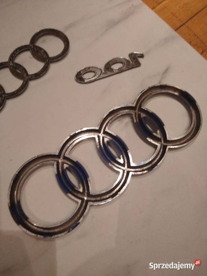 Emblemat Audi 100 i nie osobowe Białe Błota