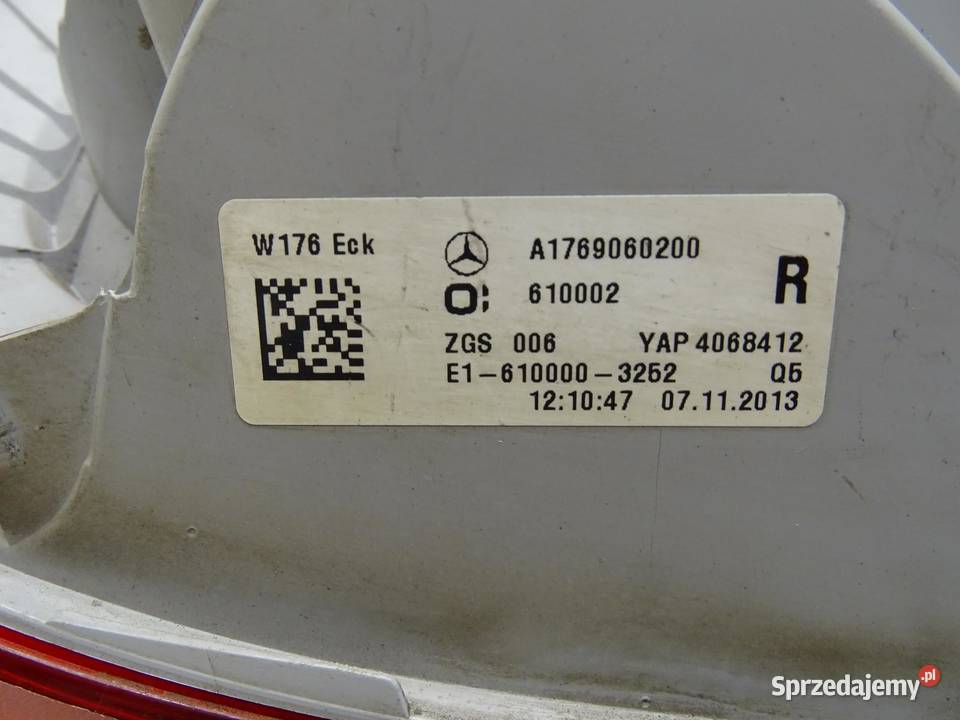 LAMPA PRAWY TYŁ PRAWA TYLNA A1769060200 MERCEDES Lampy tylne