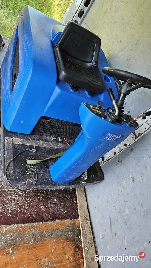Zamiatarka samojezdna Nilfisk FLOORTEC R 670 Limanowa