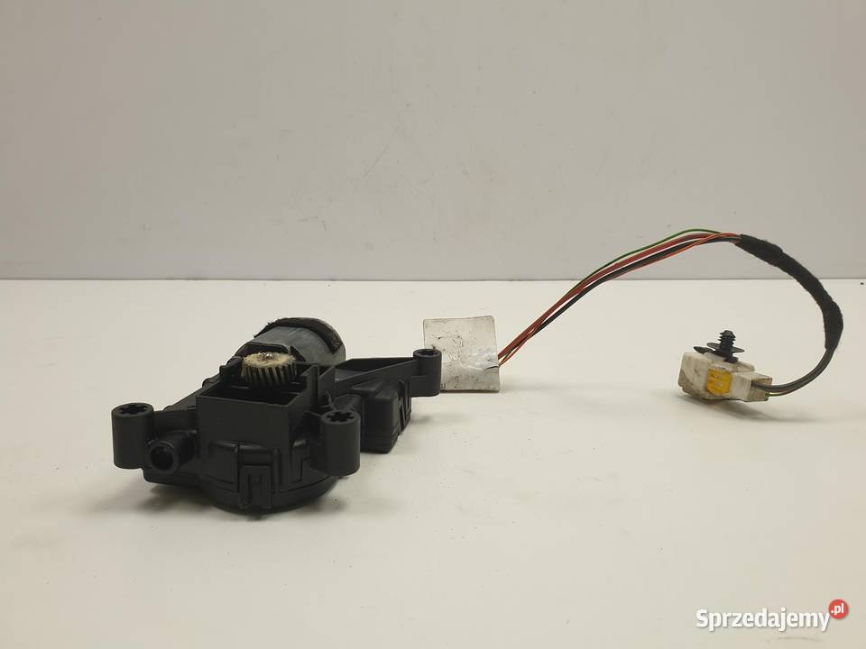 Peugeot 308 SW SILNICZEK SZYBERDACHU 0390200075 Rudka