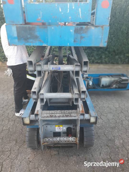 Podnosnik nozycowy wzwyzka podest roboczy genie Ostrów Wielkopolski