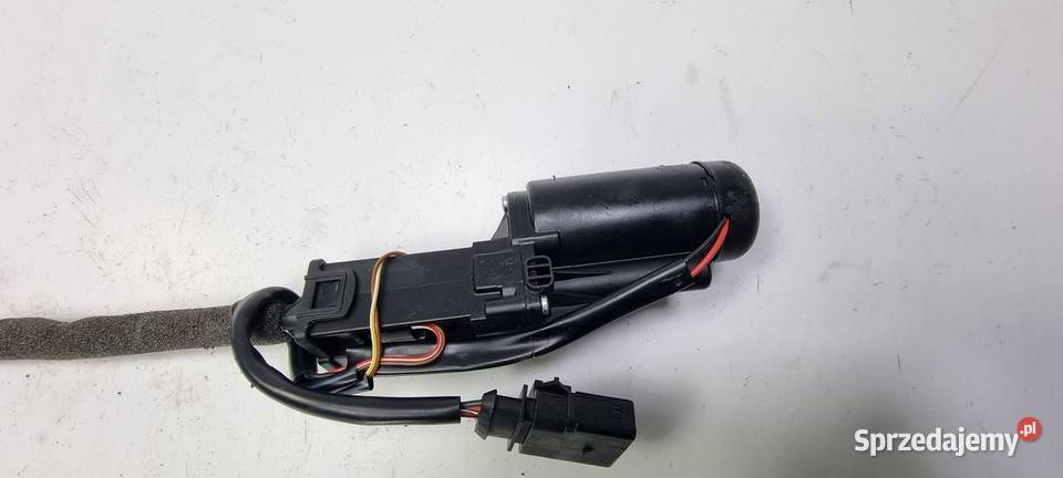 DOCIĄG KLAPY AUDI S8 D3 4E0827383C Lipno