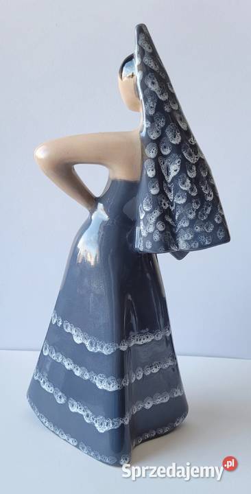 Figurka tancerki Hiszpańskiej z Keramia Znojmo Porcelana i szkło Trąbki Wielkie