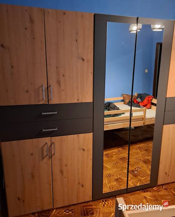 Szafa ośmiodrzwiowa Taiga 272 206.8cm Lublin