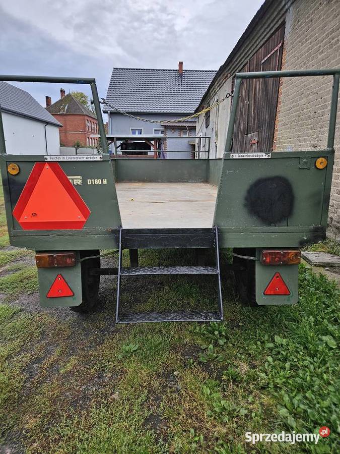 Orginalna przyczepa FAHR służyła do transportu Barlinek