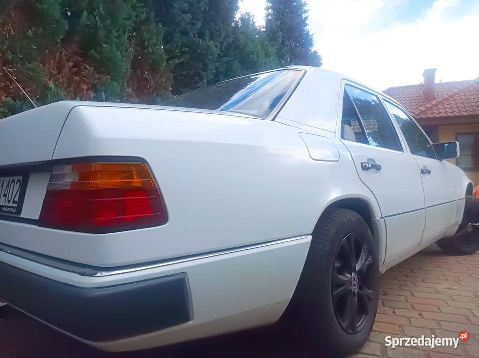 Suuper Mercedes w124 230e