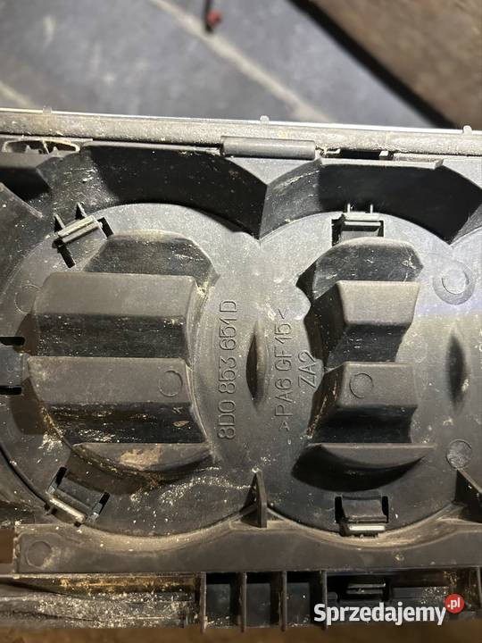 Grill atrapa Audi A4 B5 8D0853651D Kęty sprzedam