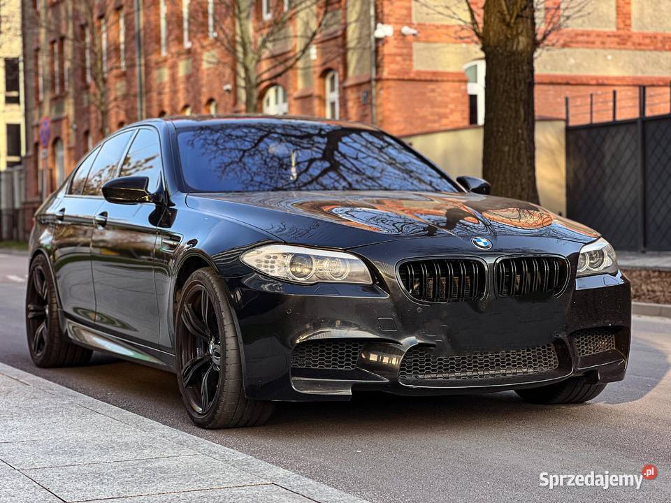 BMW M5 Black Super Poznań