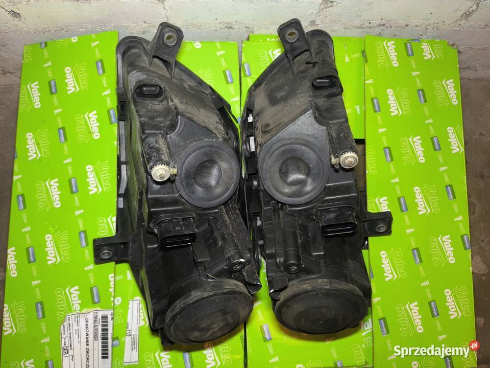 Reflektory lampy przednie Passat B6 soczewki H7 Słupsk sprzedam