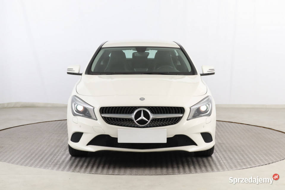 Mercedes CLA 200