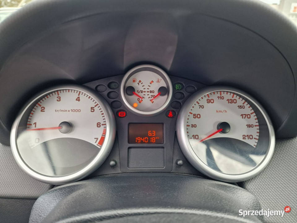 Peugeot 207 14 Benzyna 95 Klimatyzacja Komputer ESP Słupsk