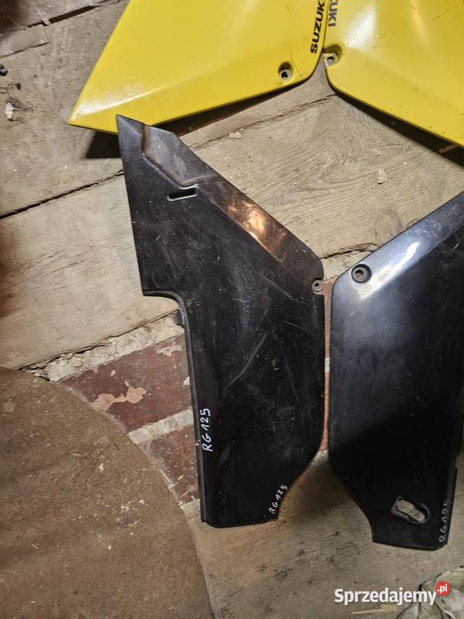 Suzuki RG 80 boczki boczek plastik plastiki Jelenia Góra