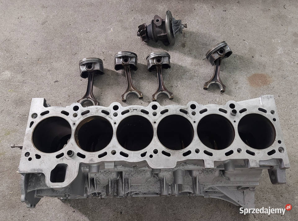Blok silnika z tłokami turbiną do zbudowania Kraków