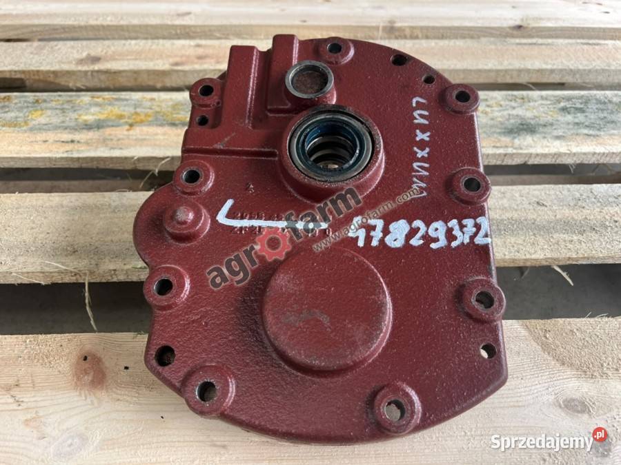 Pokrywa Case Farmall 105 Luxxum 100