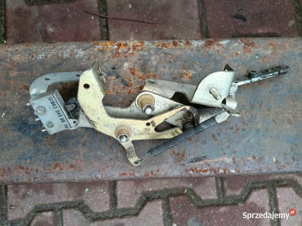 Mechanizm linki gazu silnik M102 Mercedes 190