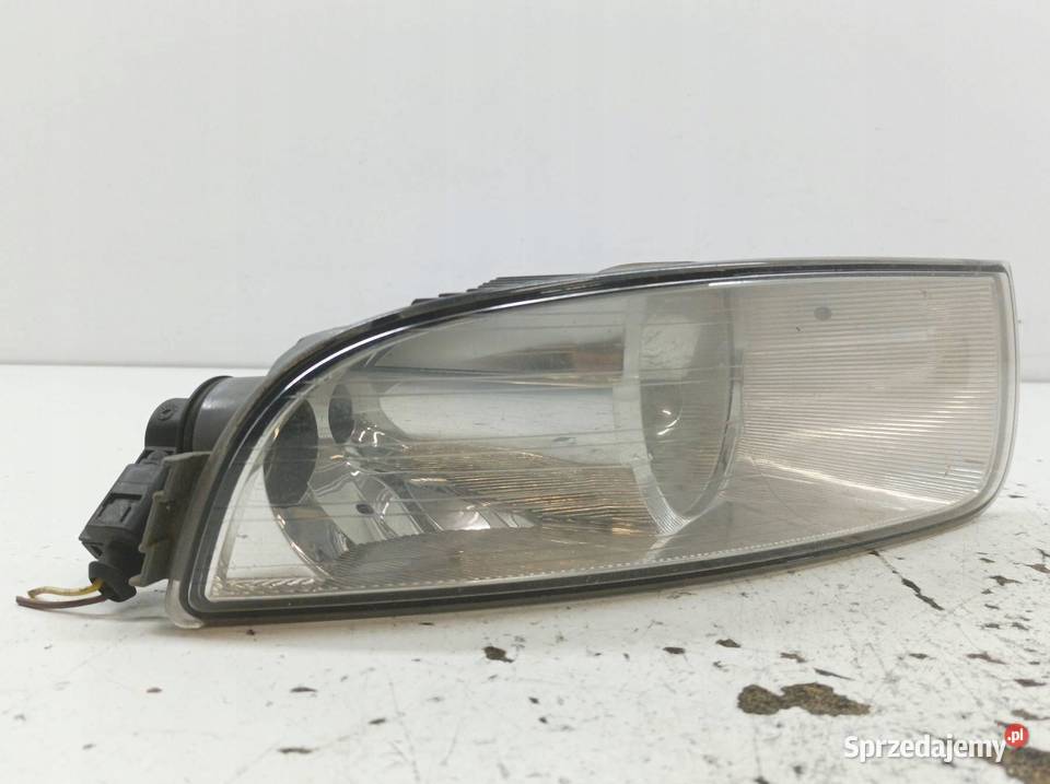 HALOGEN PRAWY PRZÓD EU 3T0941700A Skoda Superb