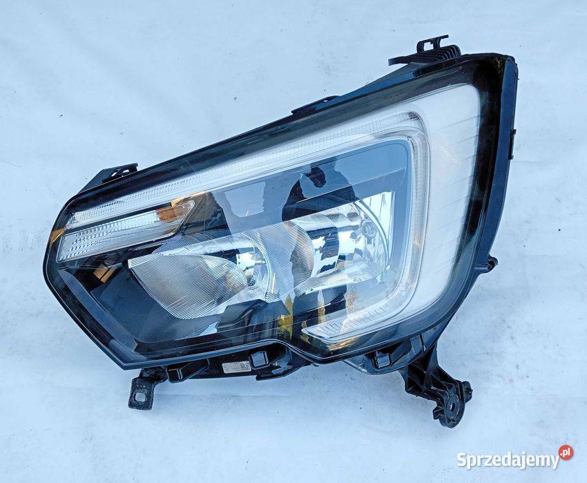 Renault Master IV Led reflektor lampa lewy przód lewe wielkopolskie Przeźmierowo