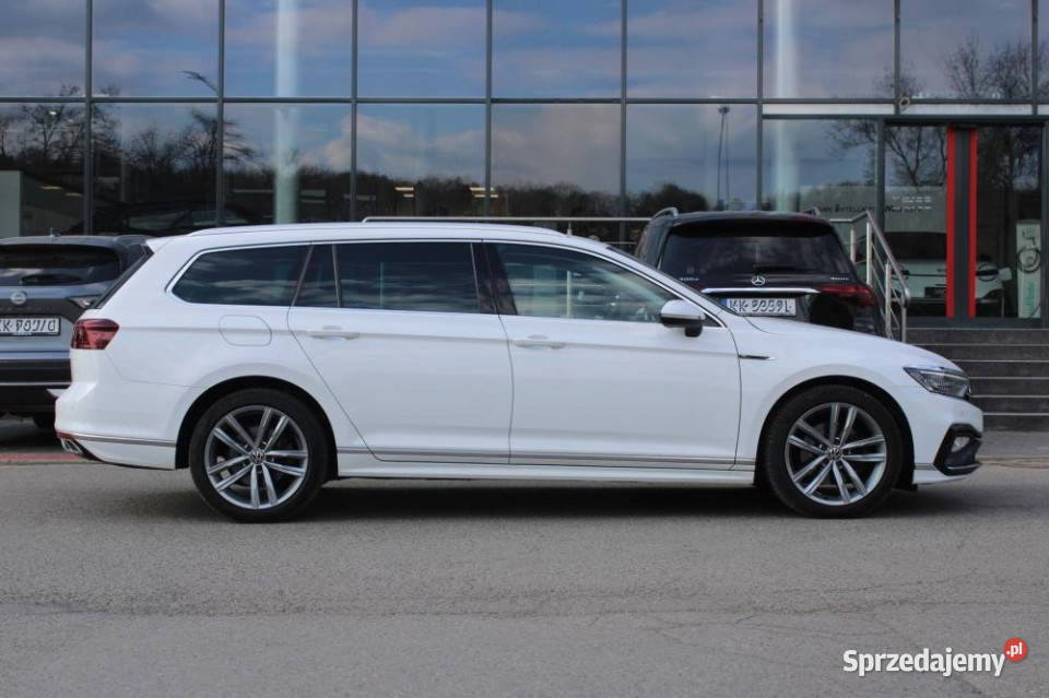 Volkswagen Passat 2021r Hak alcantara Ambienty