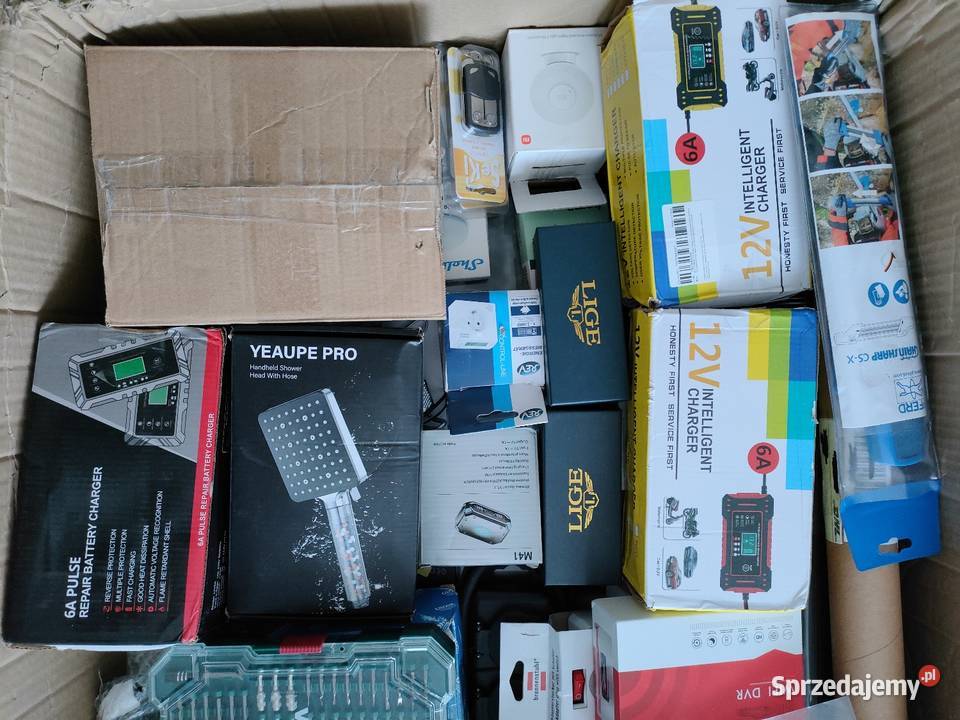 Duży karton zwrotów A B