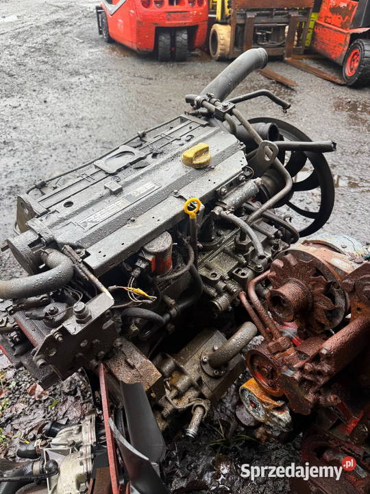 silnik DEUTZ Turbo BF4M1012 4 cylindrowy 75 łódzkie Działoszyn