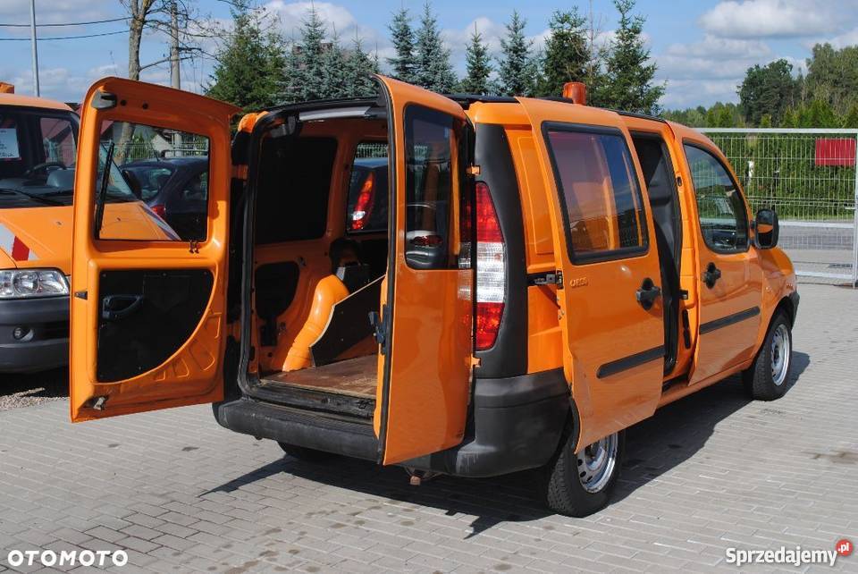 Fiat Doblo 19 Furgon Blaszak Sprowadzony nieuszkodzony pomorskie Sierakowice