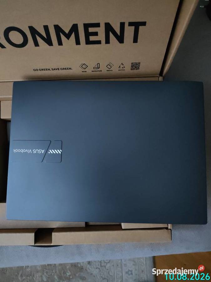 Sprzedam laptop lekko używany nie nosi śladów Warszawa