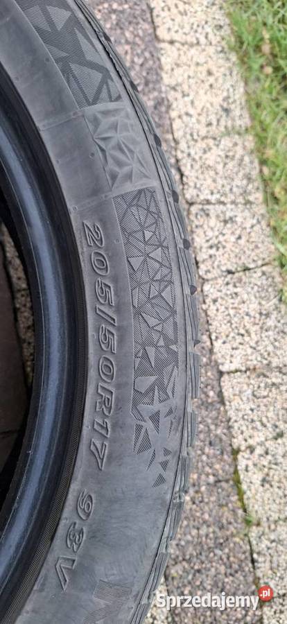 Opony Zimowe Nexen r17 205 Motoryzacja Zamość sprzedam