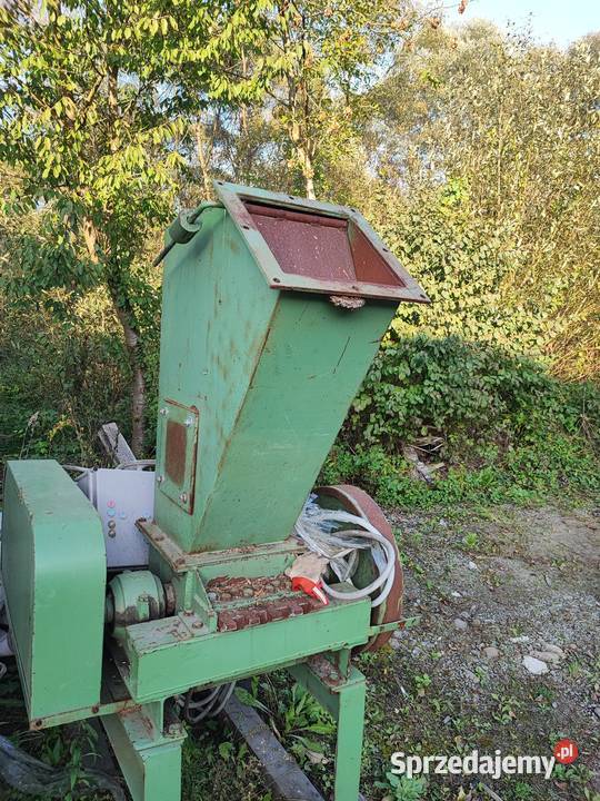 Młyn młynek rębak do drewna 30 22 kw zrębki