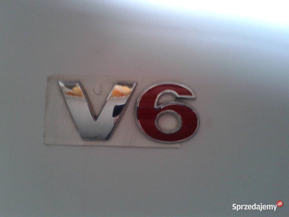 Emblemat V6 orginał