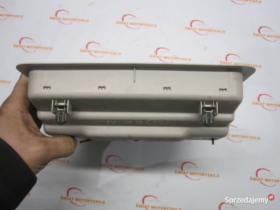 NISSAN LEAF I 11r lampka podsufitki NF12J1G Kielce