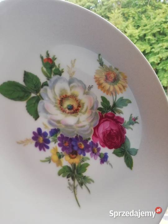 Talerzyk deserowy bukiet na białej porcelanie Gorlice