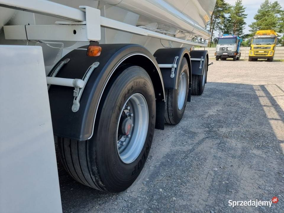 cysterna Welgro Lambrecht 3 osiowy 01LK30 Rok produkcji 2008 Daleszyce