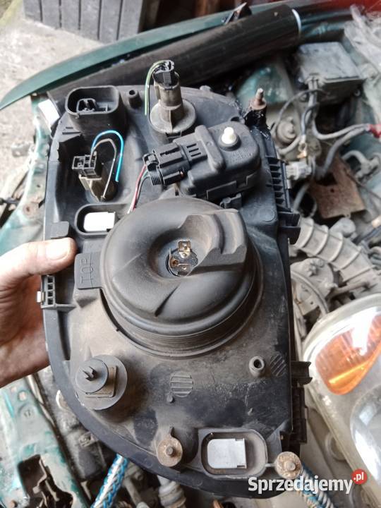 Lampa przednia lewa Nissan Micra