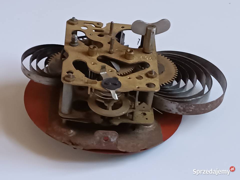 Mechanizm z tarczą i kluczykiem zegara VITYAZ Rzeszów sprzedam