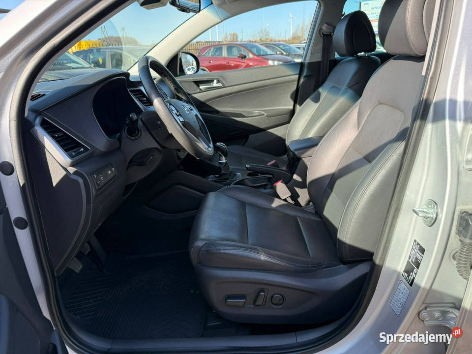 Hyundai Tucson SKÓRY CZUJNIKI PARKOWANIAKAMERA klimatyzacja