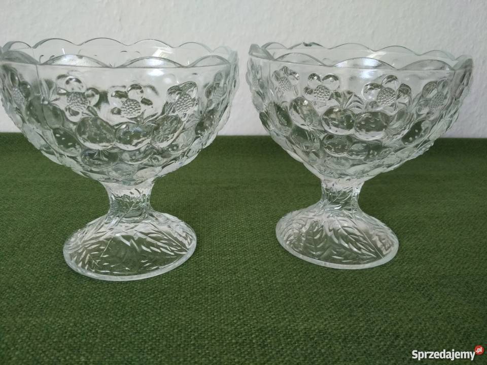 Piękne szklane duże pucharki Porcelana i szkło małopolskie Gorlice sprzedam