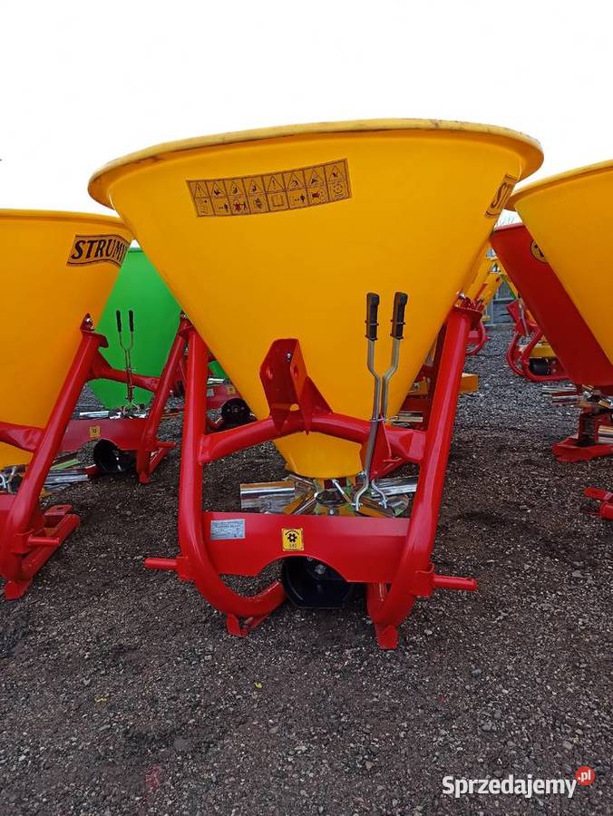 Lejek do nawozów 300 litrów Rozsiewacz strumyk Rozsiewacze nawozów Kluczbork