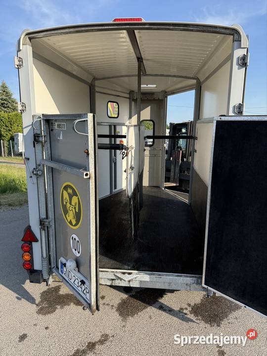Ifor HB511 do koni Do przewozu koni Solnica sprzedam