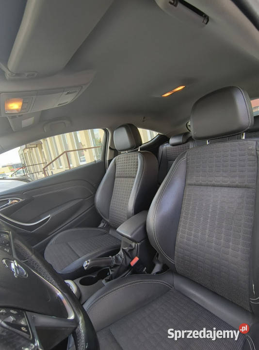 Opel Astra GTC ALU 18 Nowy Rozrząd Klima Bydgoszcz