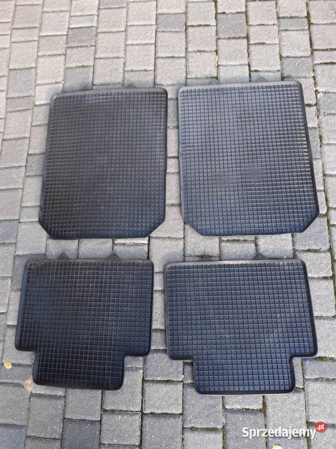 Dywaniki samochodowe gumowe cztery sztuki