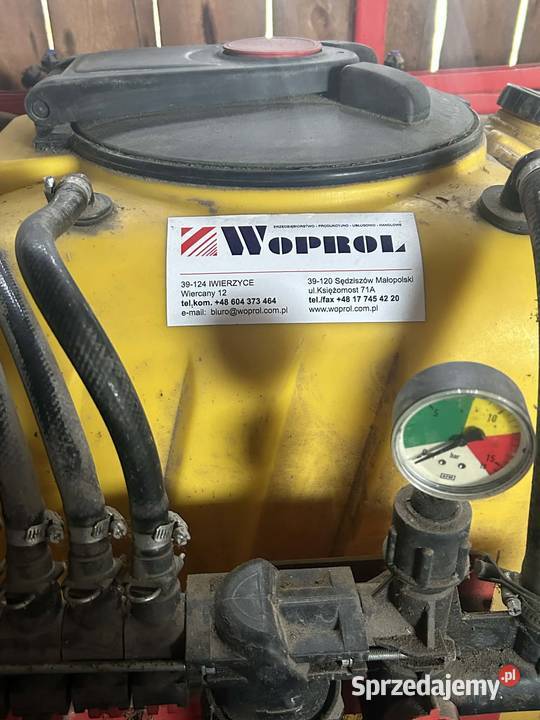 Opryskiwacz zawieszany 300 L Widełka