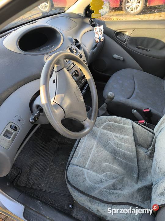 Do sprzedania Toyota Yaris 2003 r benzyna poj998 Rok produkcji 2003 Wrocław