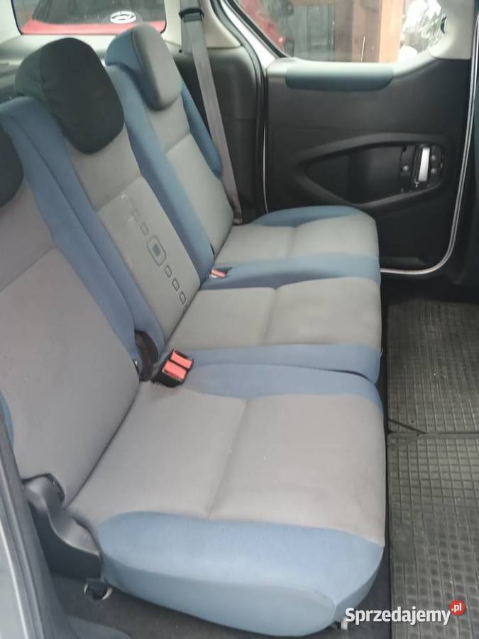 Citroen Berlingo 16 HDI 2008 srebrny stan 1560cm3 Boćki